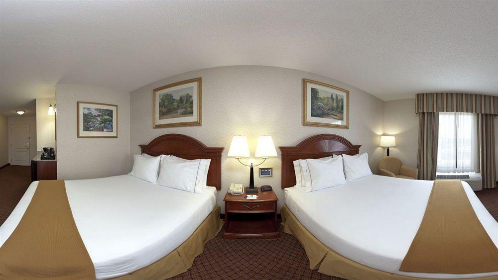 Holiday Inn Express & Suites - Sharon-Hermitage By Ihg West Middlesex Exteriör bild