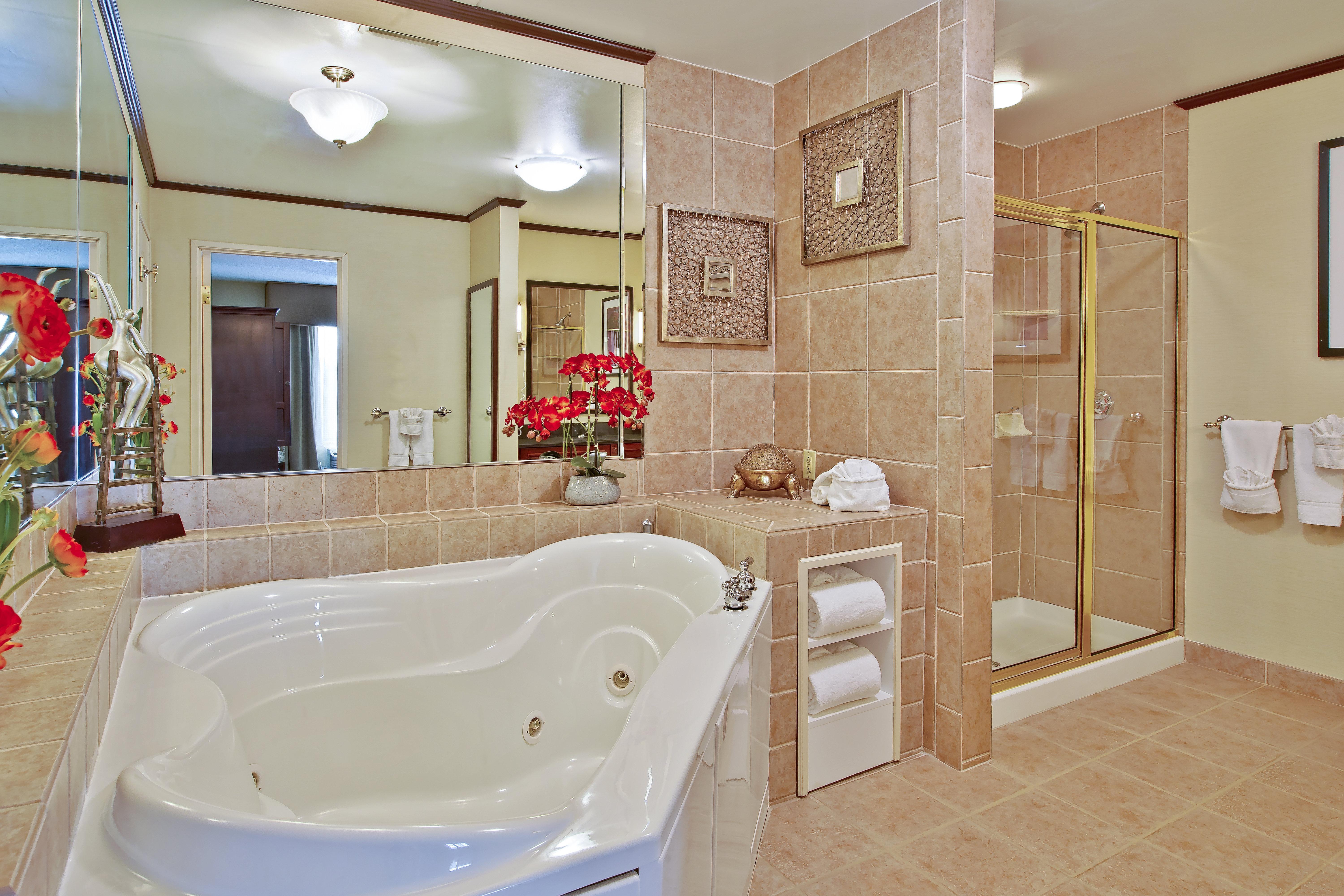 Holiday Inn Express & Suites - Sharon-Hermitage By Ihg West Middlesex Exteriör bild