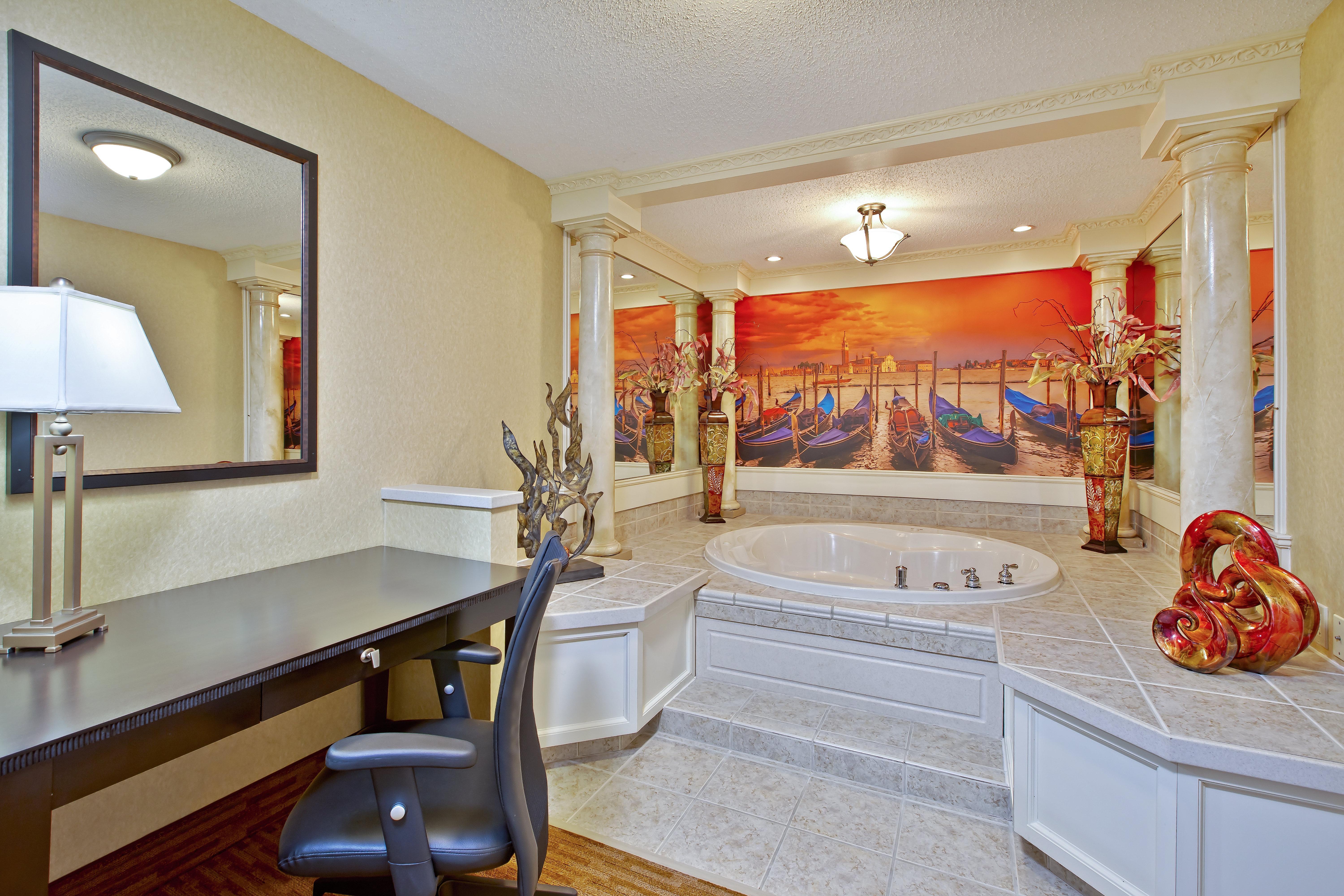 Holiday Inn Express & Suites - Sharon-Hermitage By Ihg West Middlesex Exteriör bild