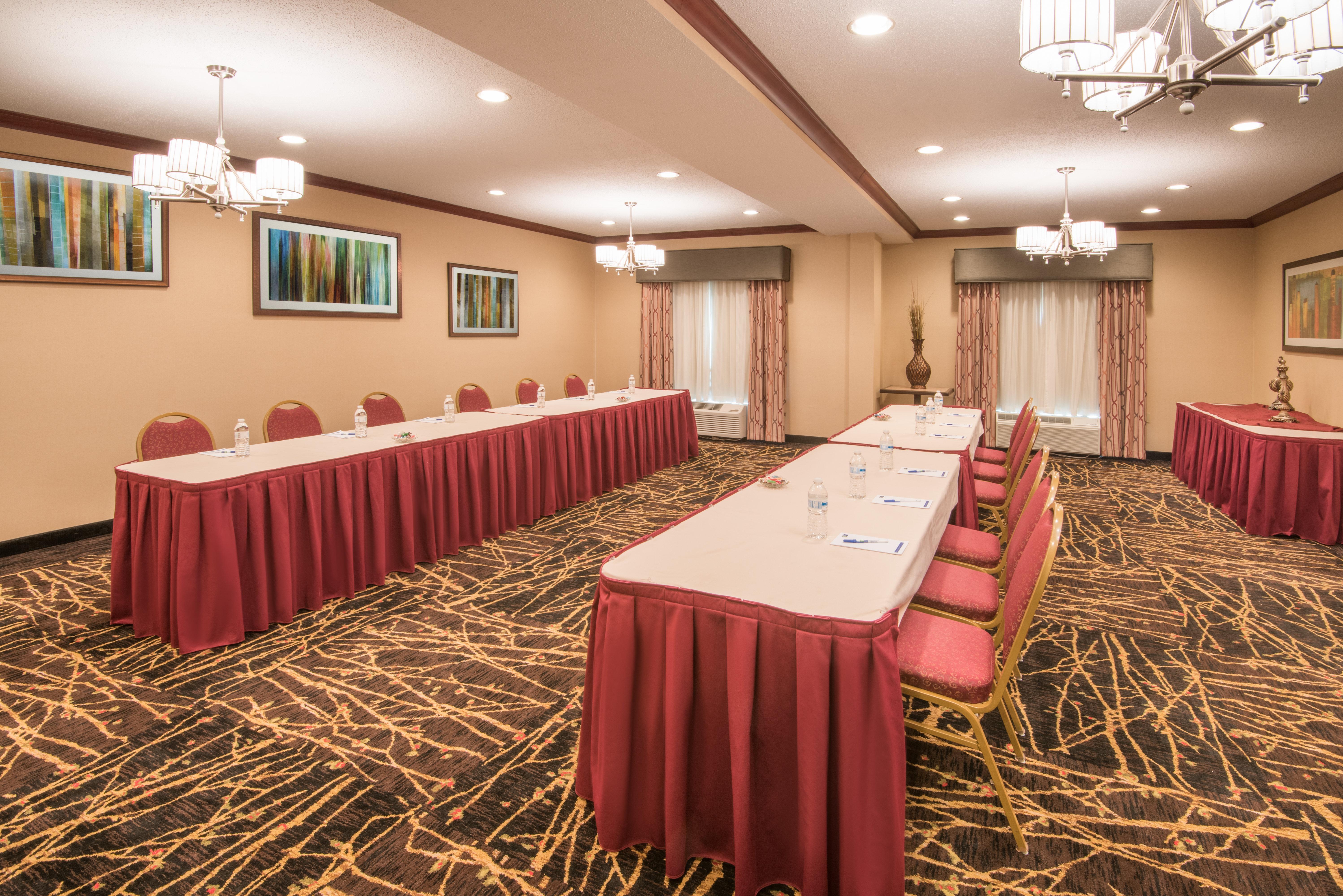 Holiday Inn Express & Suites - Sharon-Hermitage By Ihg West Middlesex Exteriör bild