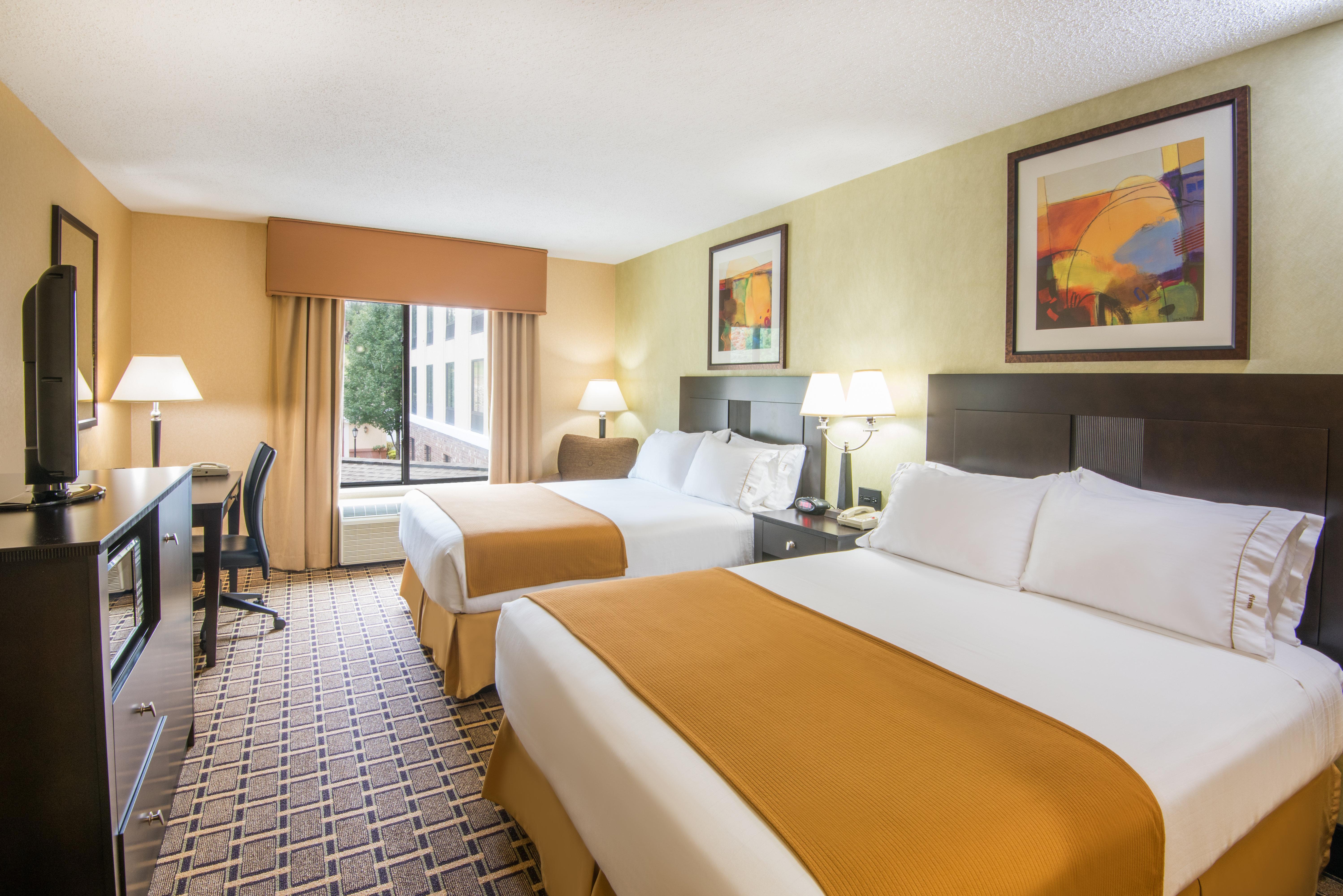 Holiday Inn Express & Suites - Sharon-Hermitage By Ihg West Middlesex Exteriör bild