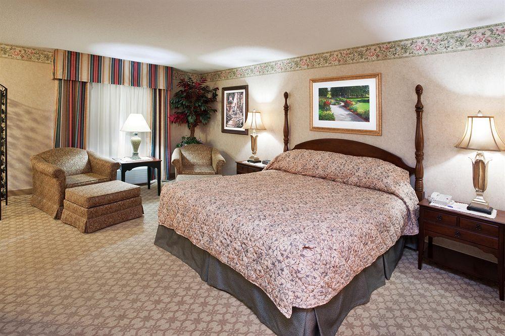 Holiday Inn Express & Suites - Sharon-Hermitage By Ihg West Middlesex Rum bild